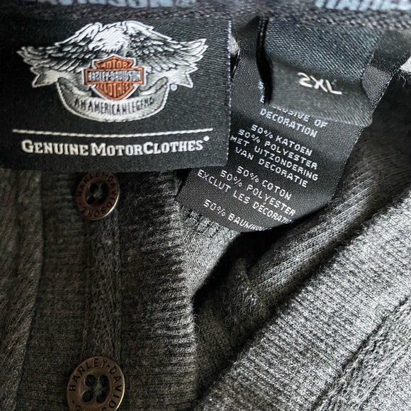 Harley Davidson Gray and Black Henley Long Sleeve 3 Button Pullover Sweater 2XL - Picture 4 of 16